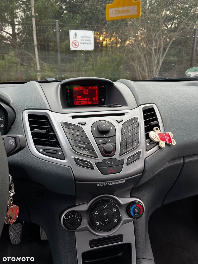 Ford Fiesta 1.25 Trend - 15