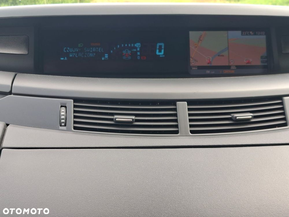 Renault Espace 2.0T Impulsion - 9