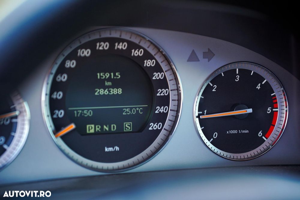 Mercedes-Benz C - 6