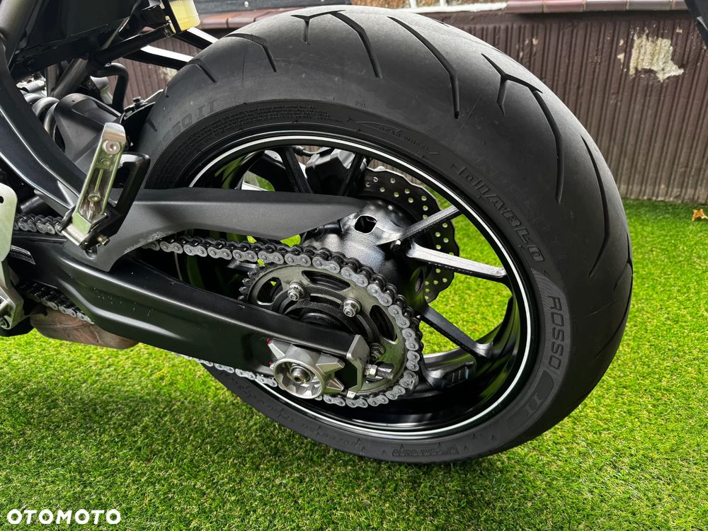 Yamaha MT - 2