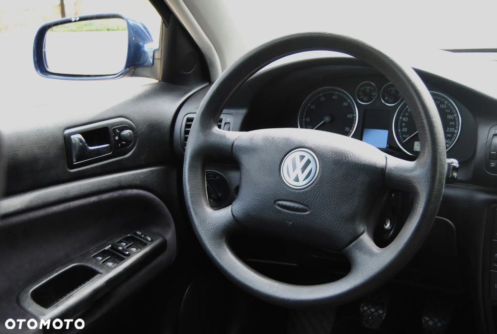 Volkswagen Passat Variant 1.6 Comfortline - 10