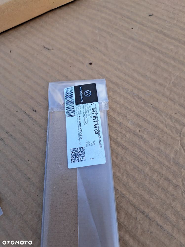 Logo Emblemat Znaczek Napis Mercedes V250d A4478173400 A4478175400 - 4