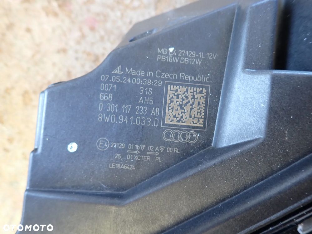 AUDI A4 B9 LIFT LAMPA LEWY PRZÓD EUROPA - 6