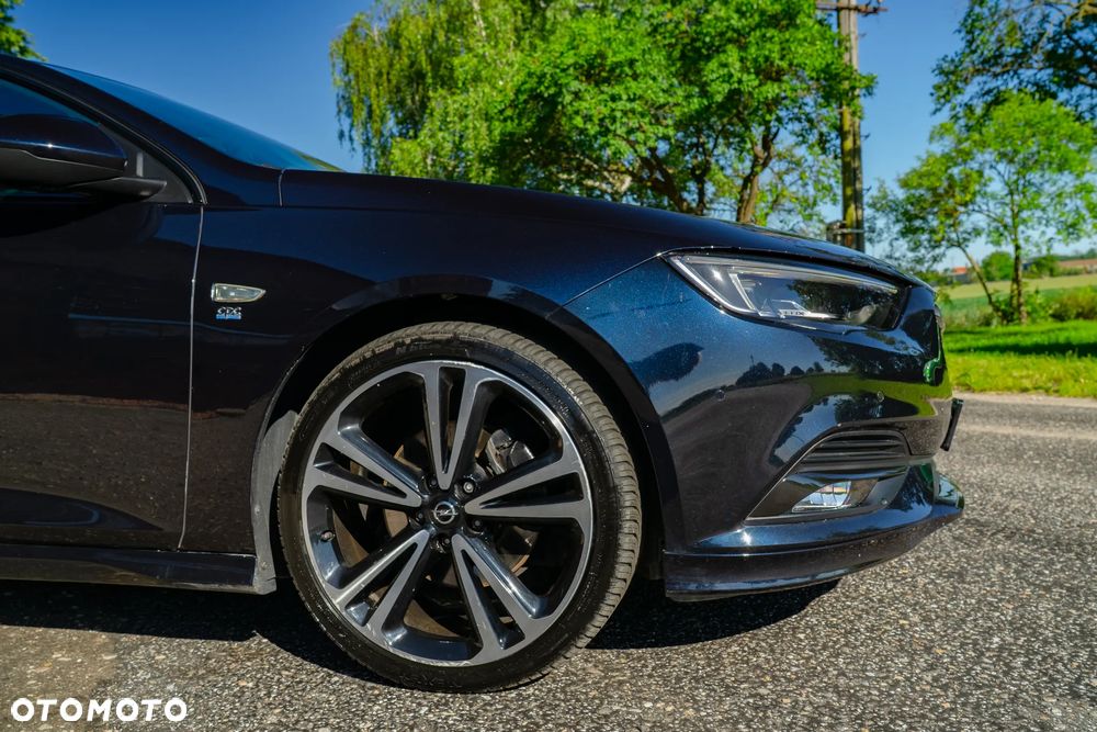 Opel Insignia 2.0 CDTI 4x4 GSi S&S - 3