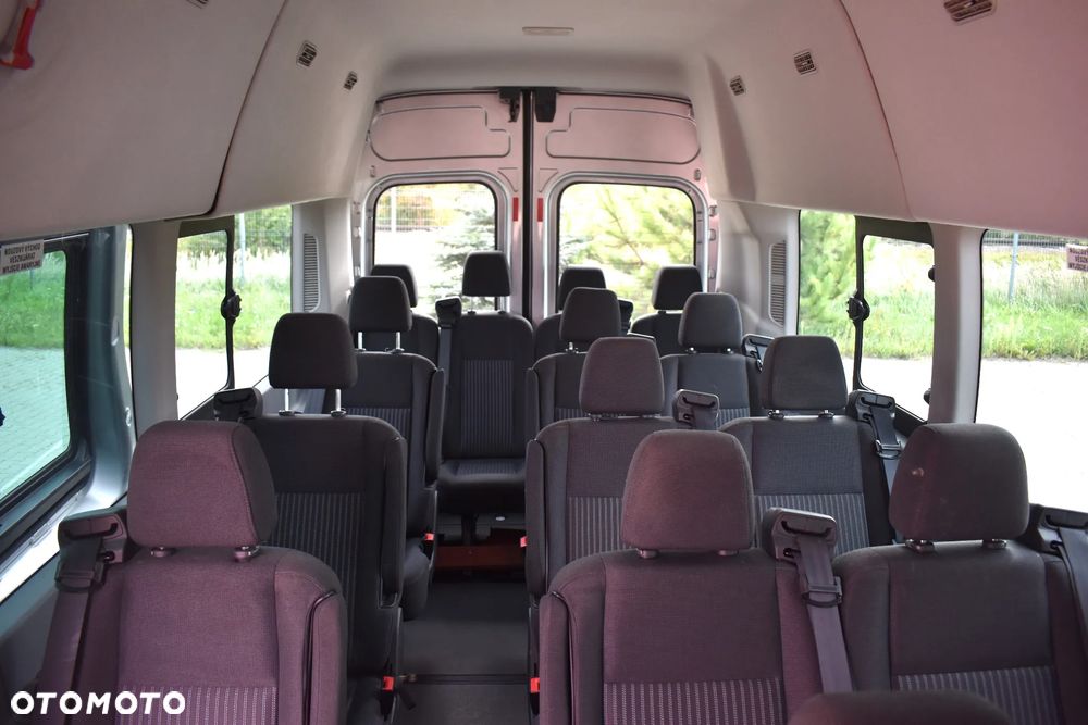 Ford Transit - 12