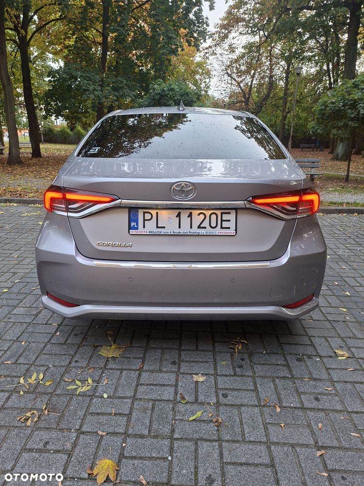 Toyota Corolla - 4
