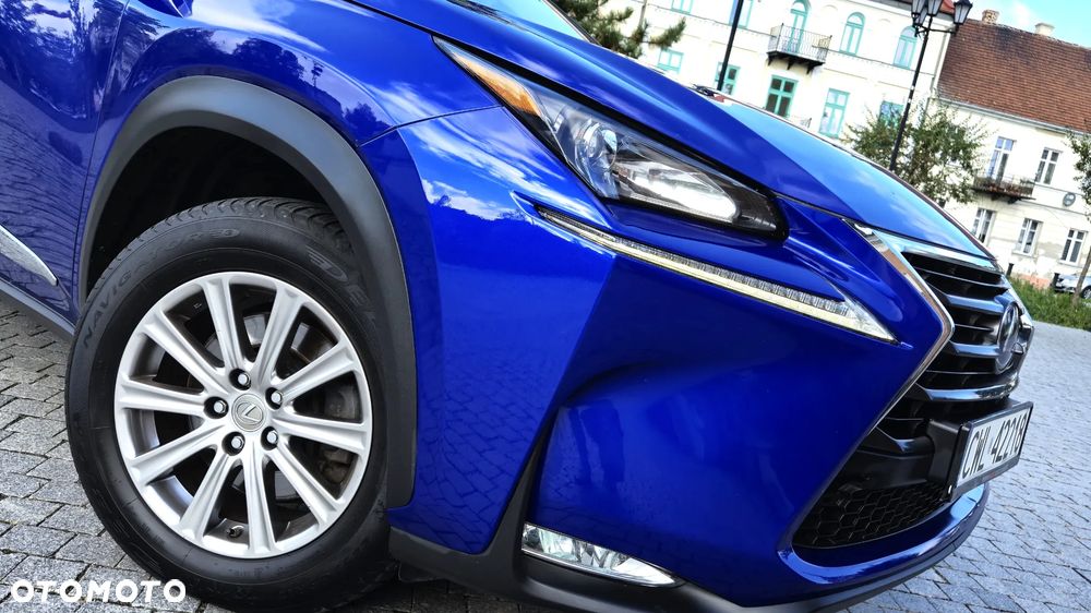 Lexus NX 300h Elite AWD - 3