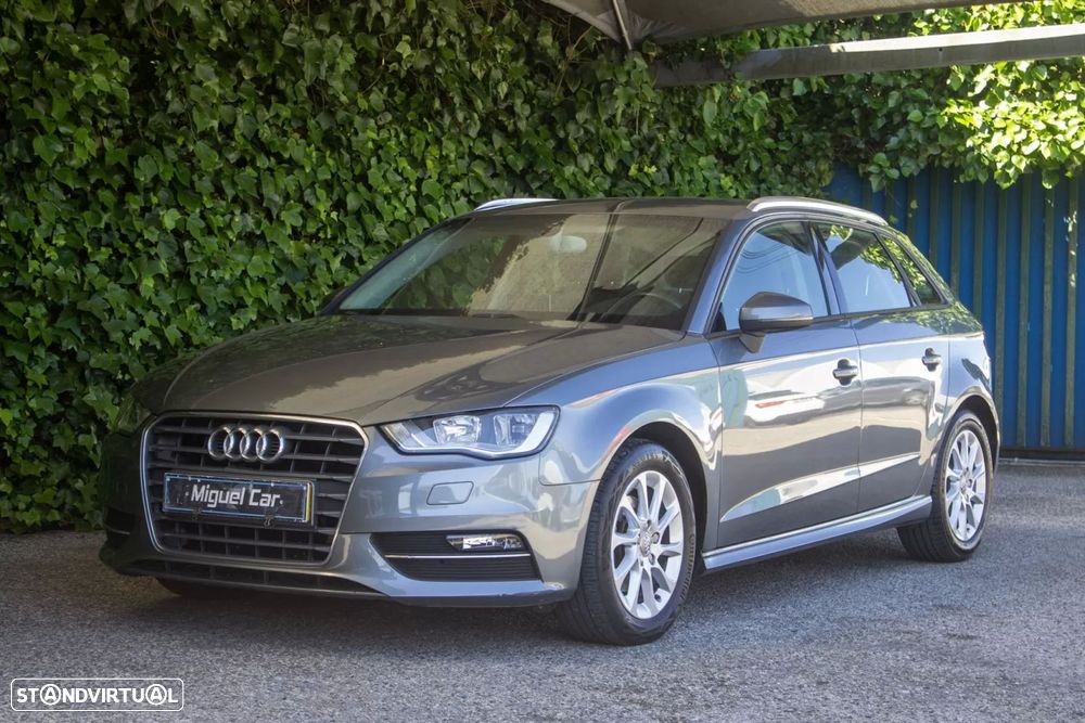 Audi A3 Sportback 1.6 TDI Advance Ultra - 4