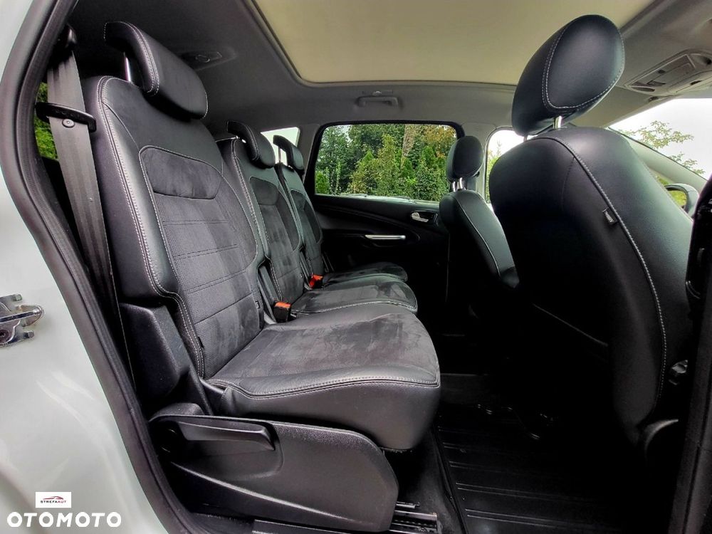 Ford S-Max - 8