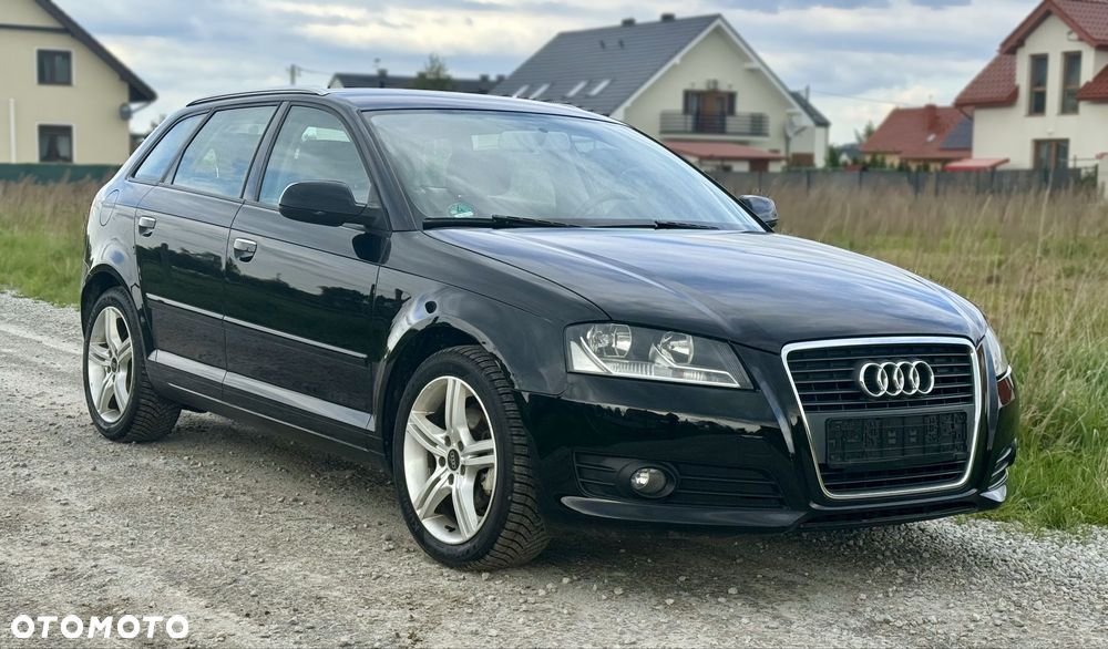 Audi A3 Sportback - 2