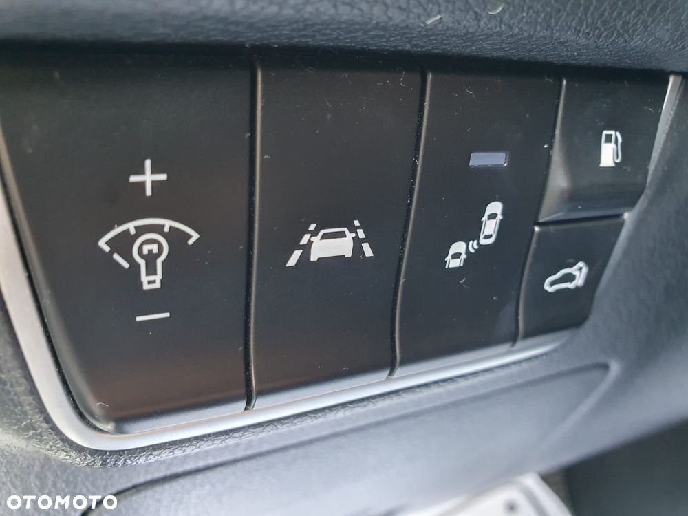 Kia Stinger 3.3 T-GDI V6 GT AWD - 18
