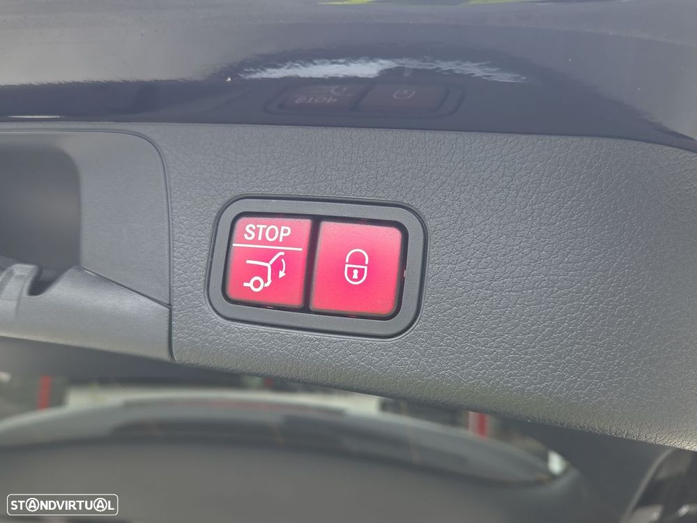 Mercedes-Benz GLB 180 - 25