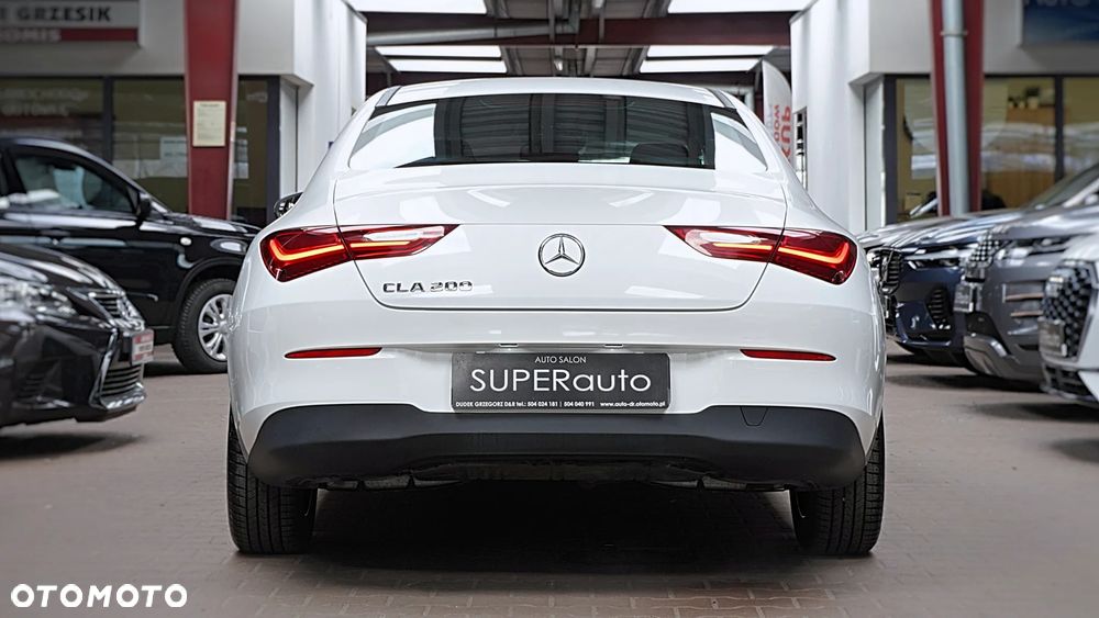 Mercedes-Benz CLA 200 7G-DCT - 11