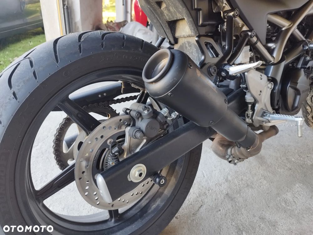 Suzuki SV - 11
