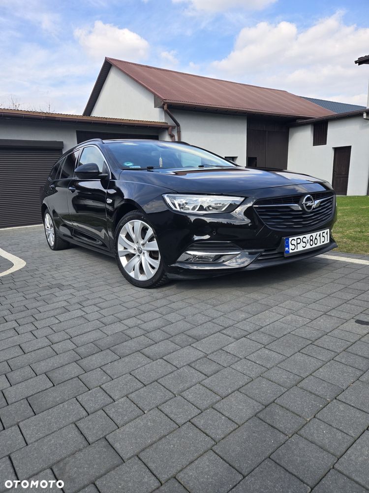 Opel Insignia - 1