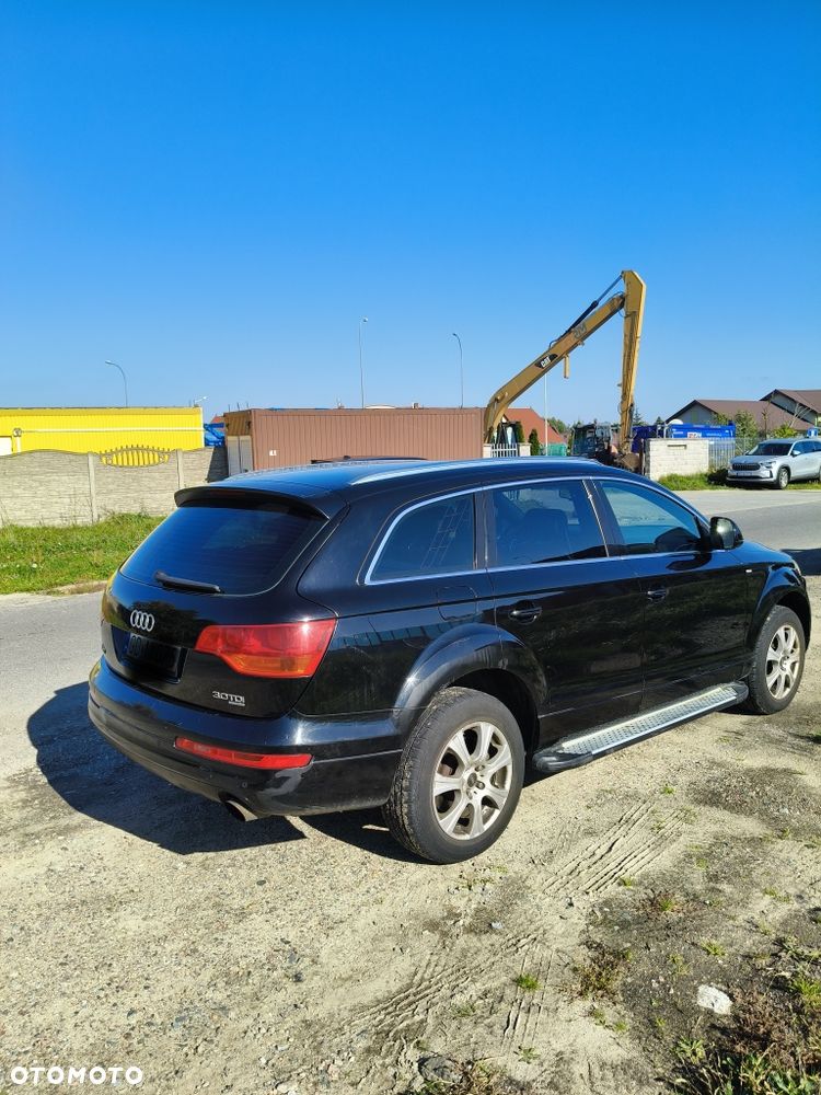 Audi Q7 2006 photo 4