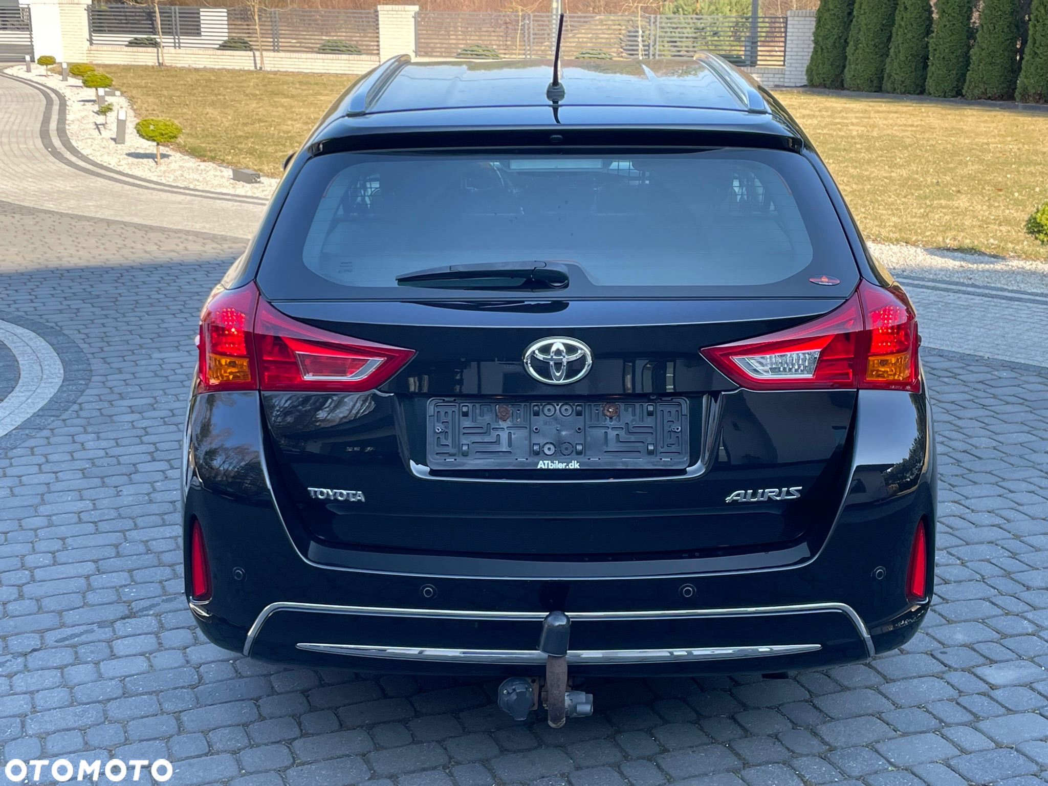 Toyota Auris 1.6 Premium - 18