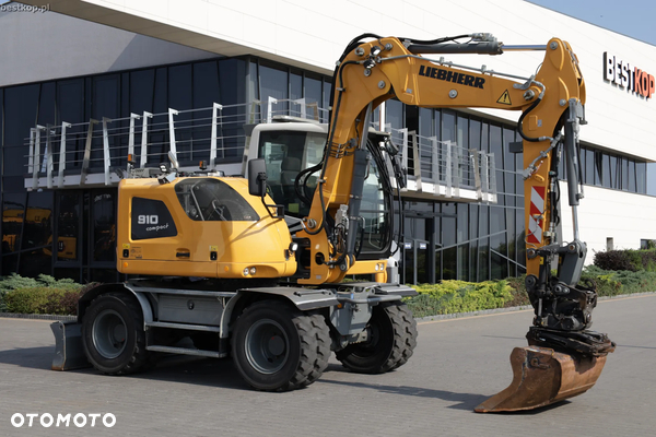 Liebherr A910 Compact Litronic