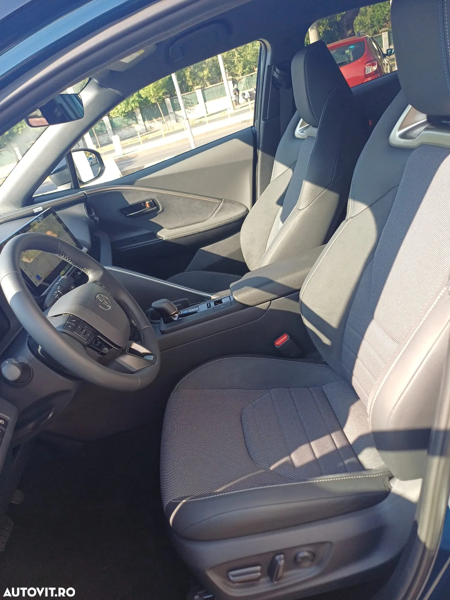 Toyota C-HR 1.8 HEV 140 CP 4x2 CVT Exclusive - 5