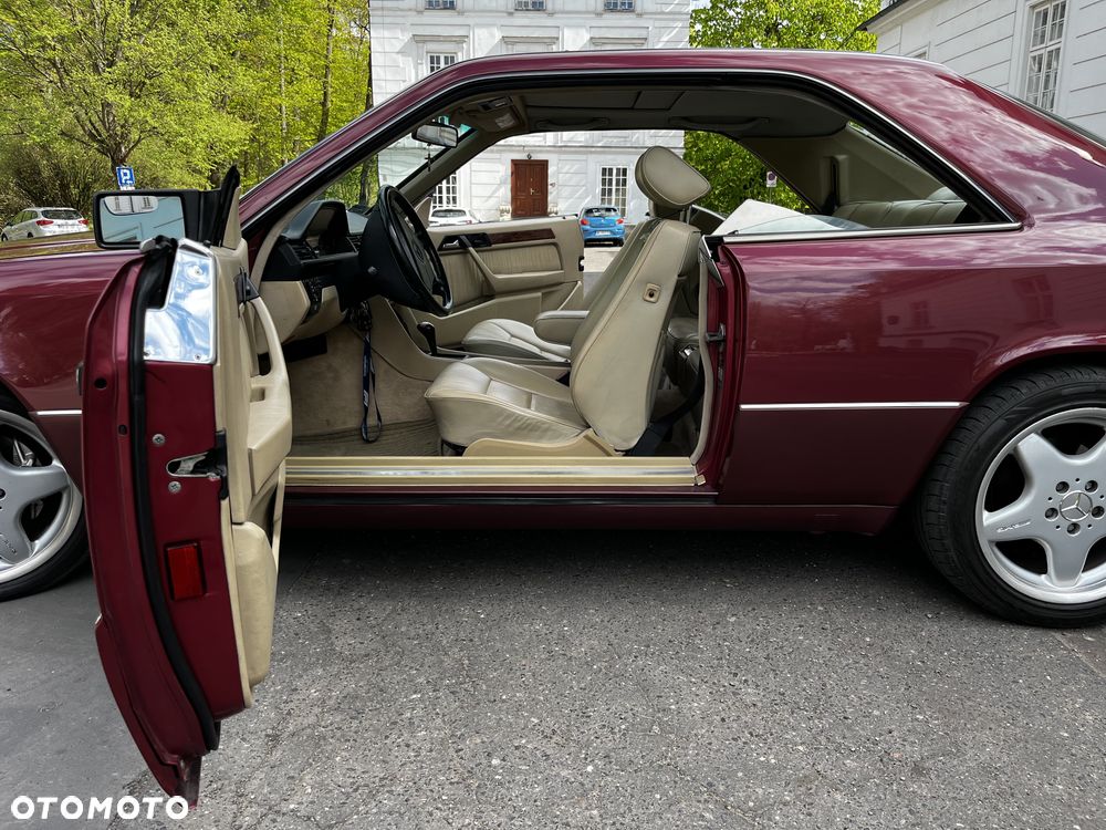 Mercedes-Benz W124 (1984-1993) - 16
