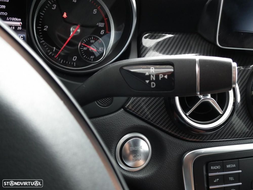 Mercedes-Benz CLA 200 d Shooting Brake AMG Line Aut. - 29