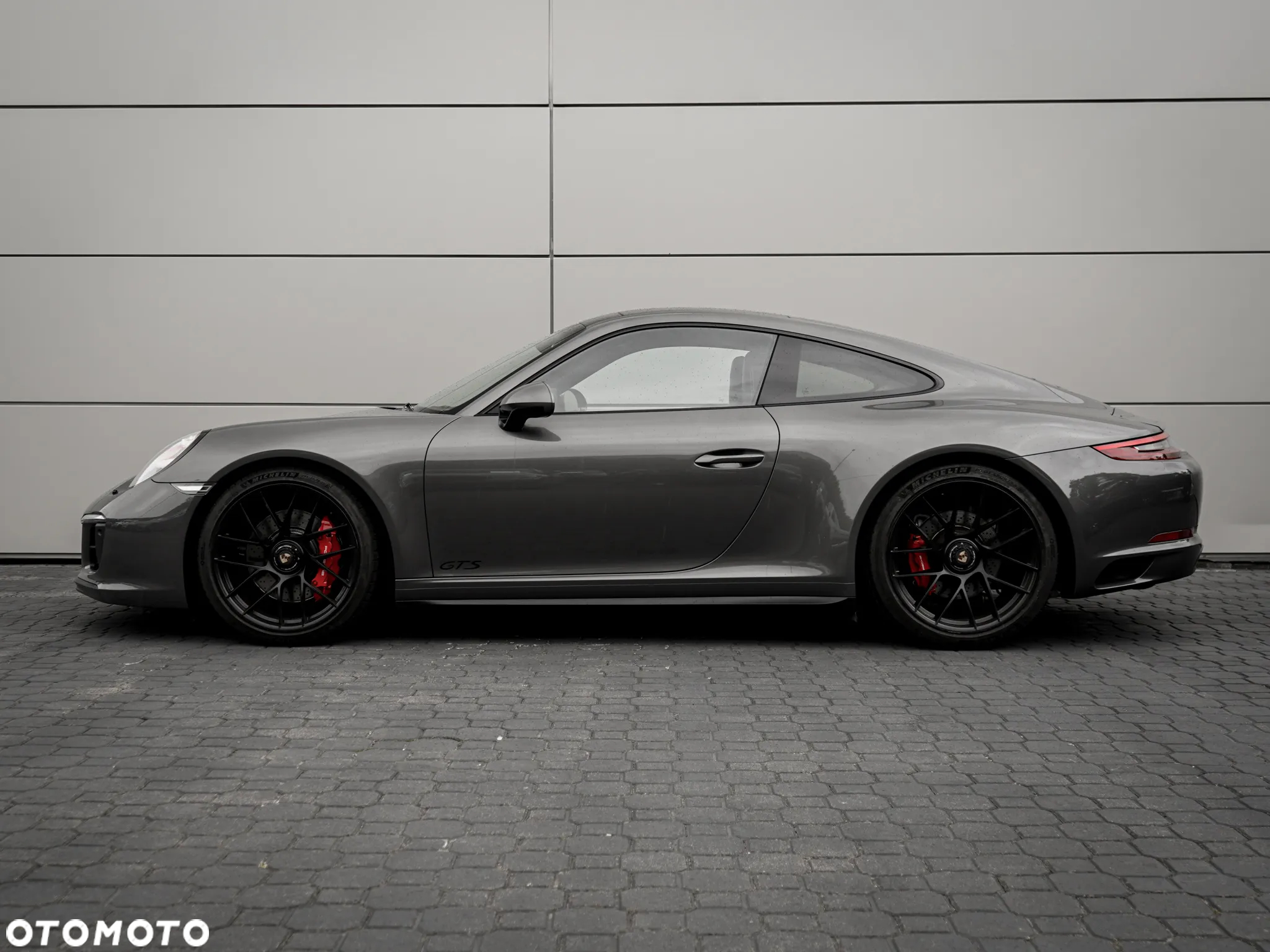 Porsche 911 Carrera 4 GTS PDK - 5
