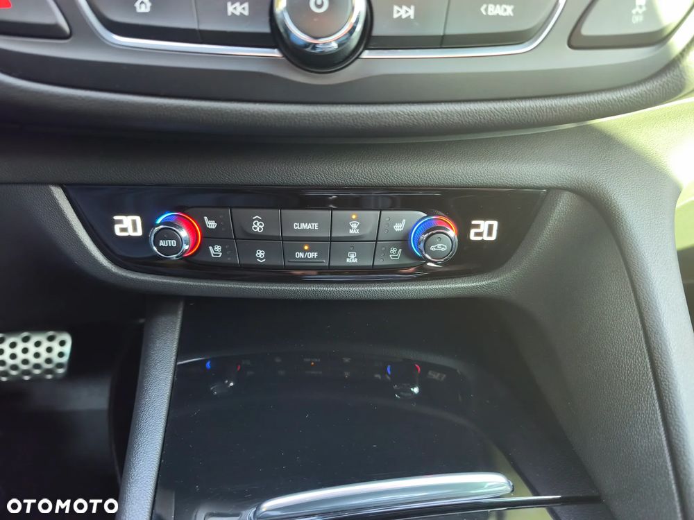 Opel Insignia 2.0 BiTurbo D 4x4 Automatik Exclusive - 36