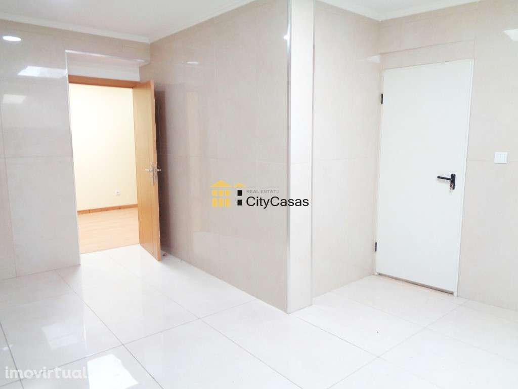 Moradia Renovada em Campanhã | Porto - Grande imagem: 5/24