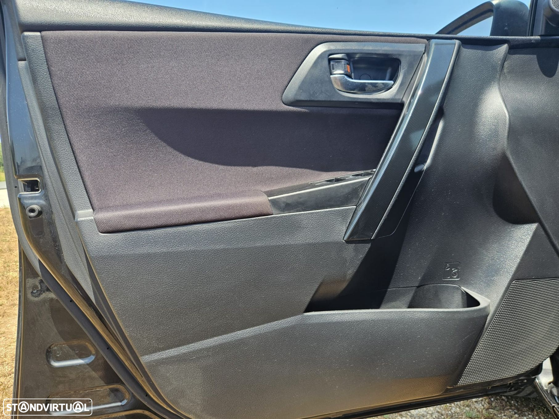 Toyota Auris Touring Sports 1.4 D-4D Comfort - 42