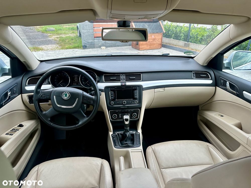 Skoda Superb 2.0 TDI Ambition - 5