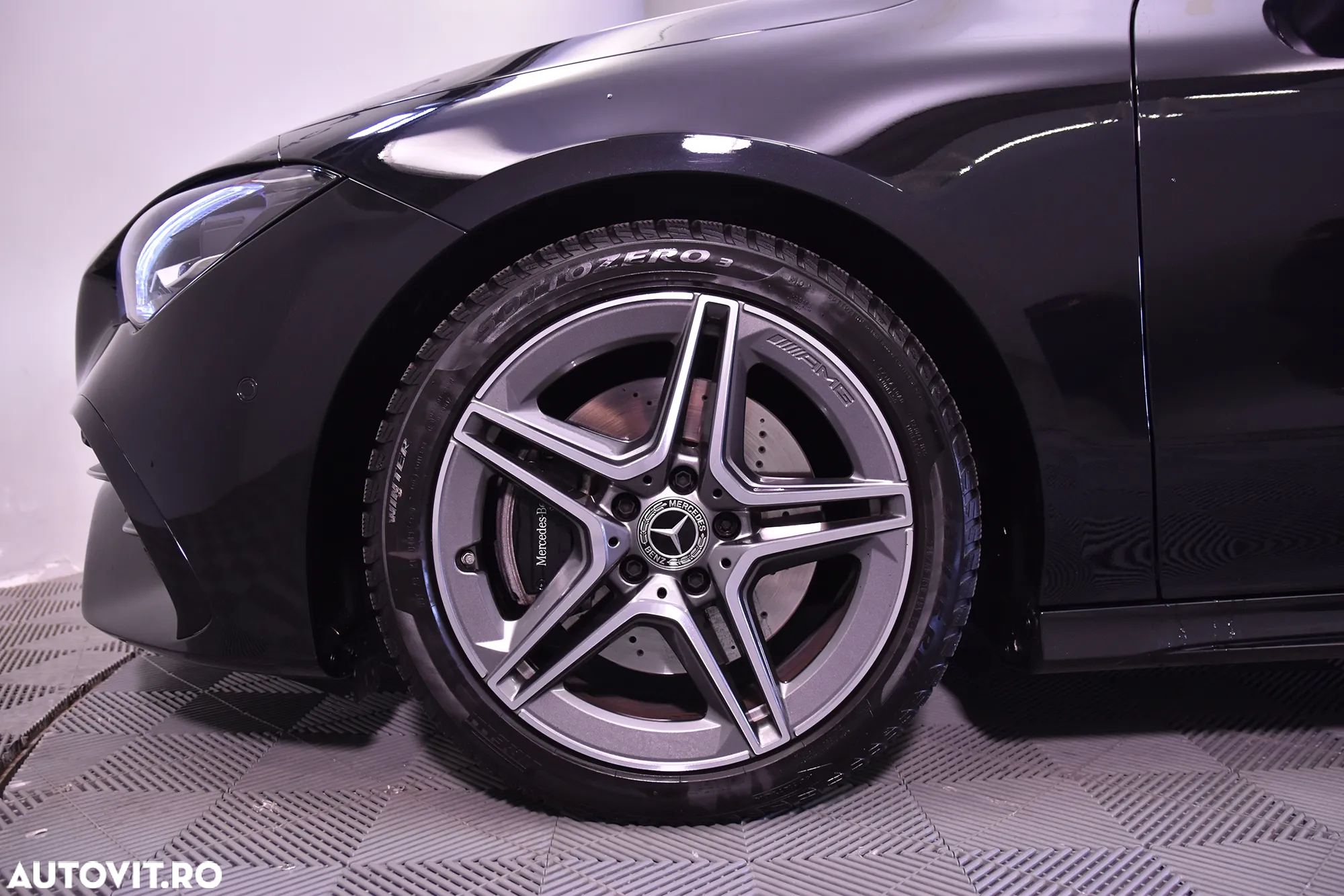 Mercedes-Benz CLA 200 7G-DCT AMG Line - 13