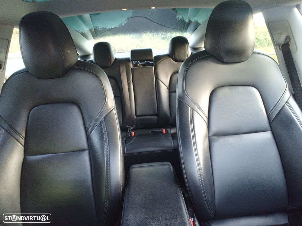 Tesla Model 3 AWD Dual Motor Performance — fotografia 22
