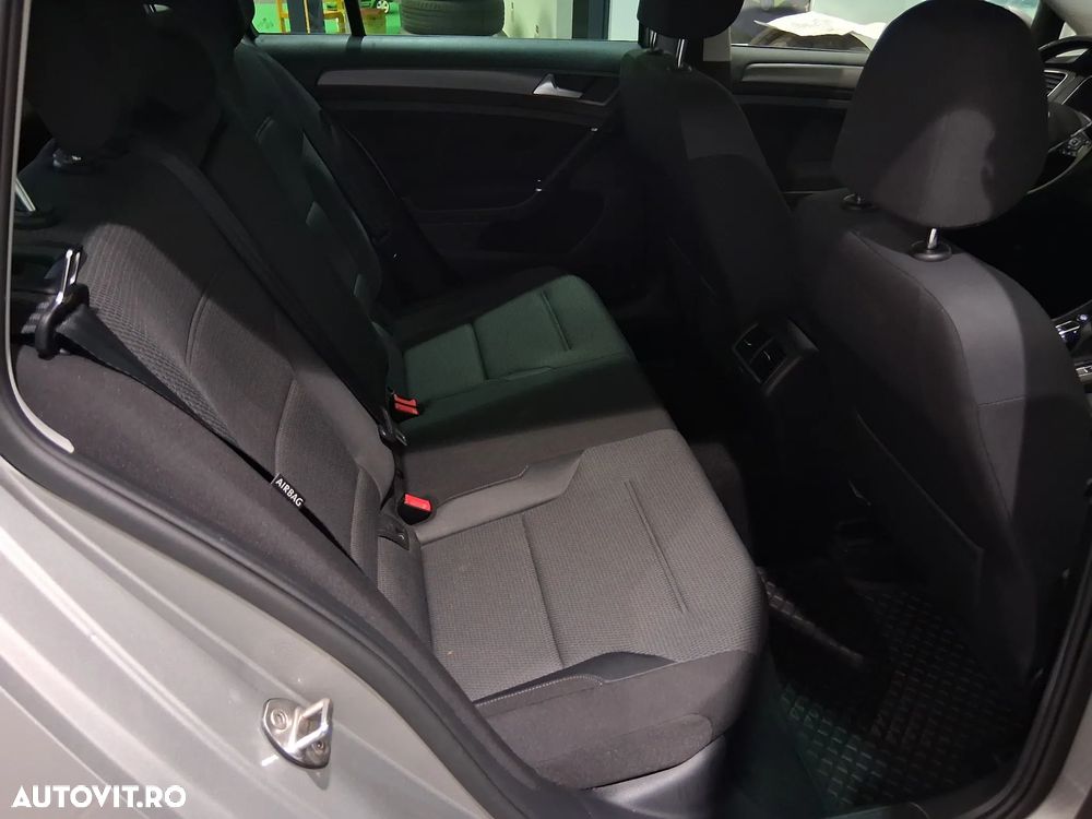 Volkswagen Golf Variant 1.5 eTSI MHEV 130CP DSG Style - 32