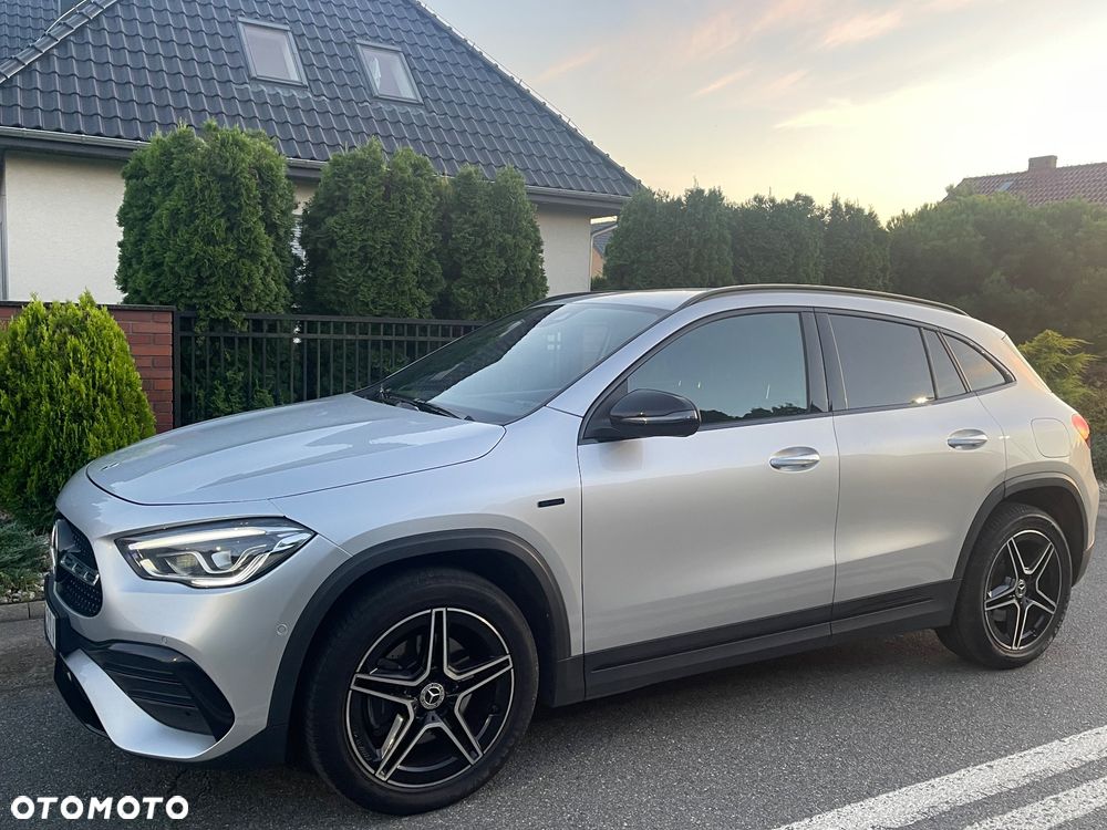 Mercedes-Benz GLA ver-250e-amg-line - 13