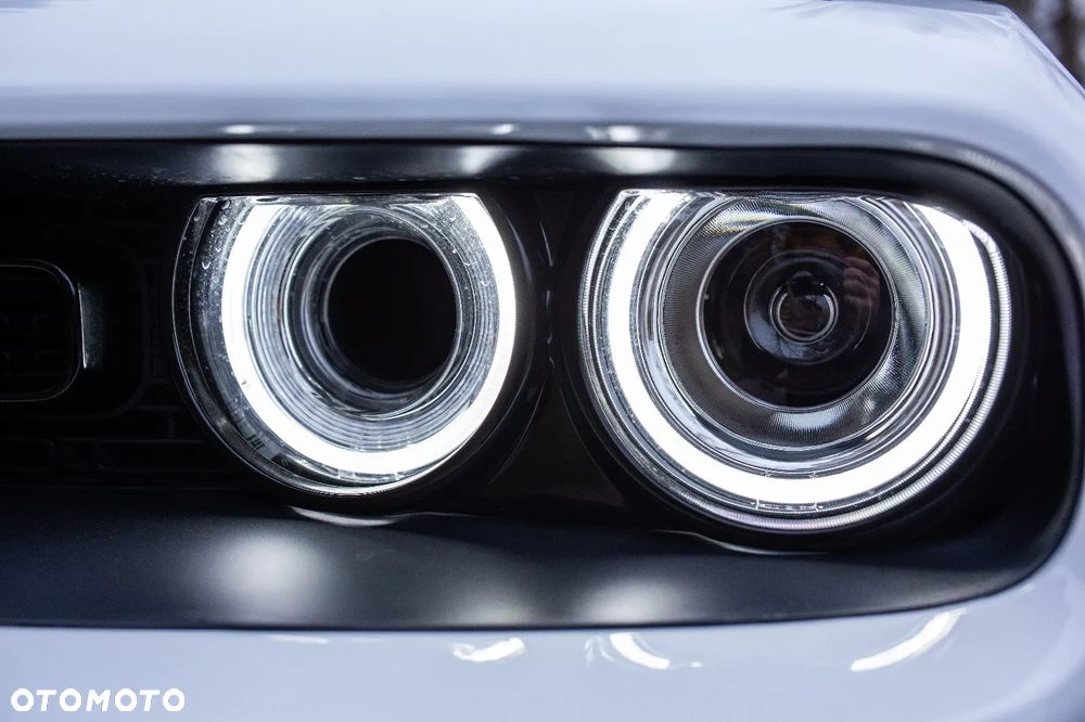 Dodge Challenger 5.7 R/T Shaker - 18