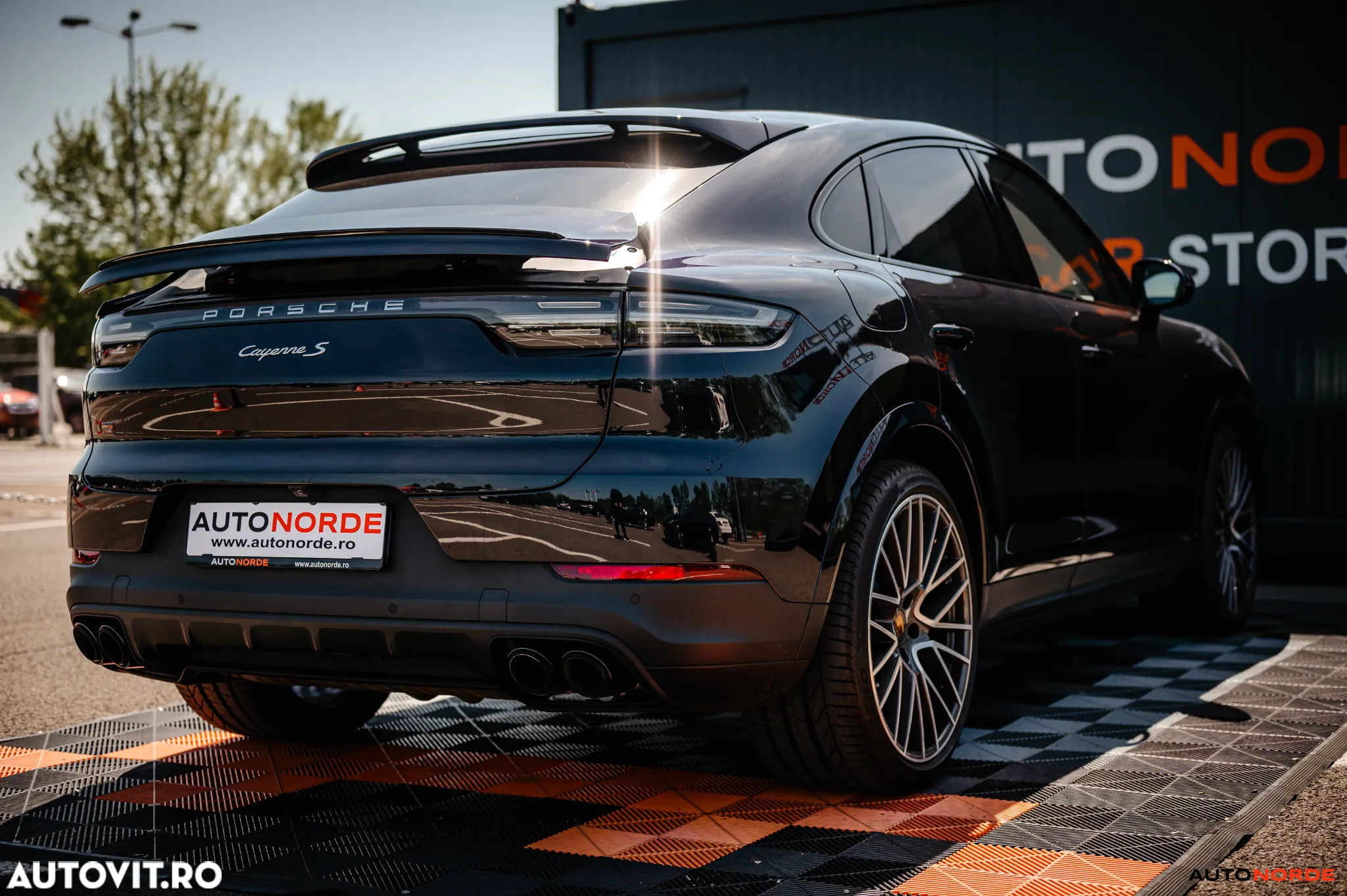 Porsche Cayenne Coupe S - 3