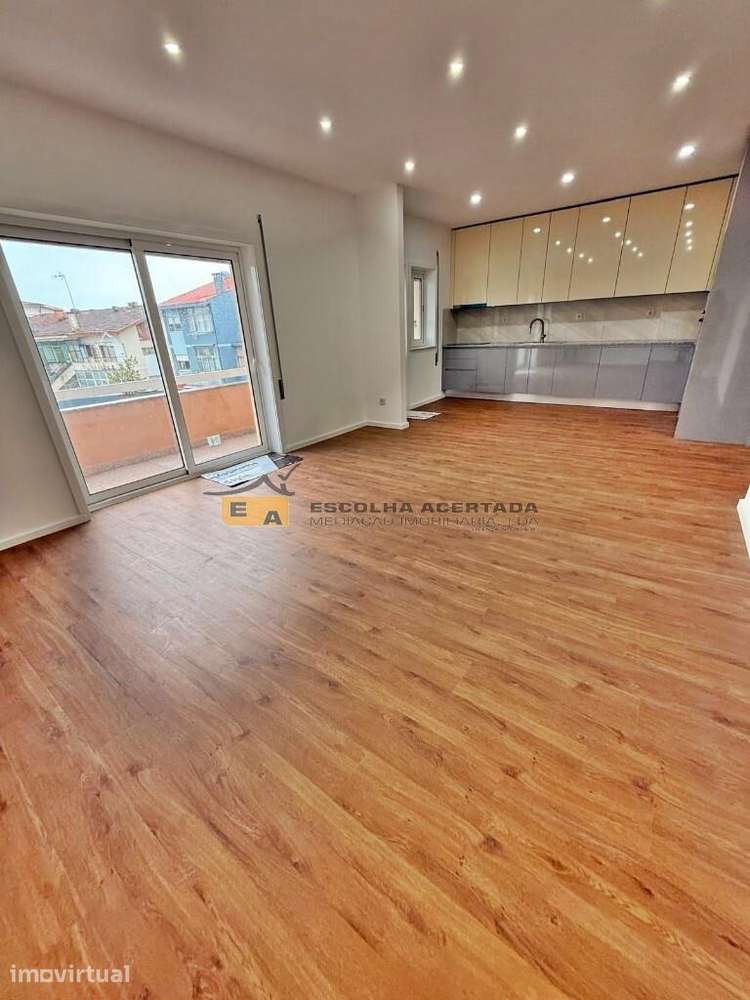 T3 Águas Santas com box - Grande imagem: 5/20