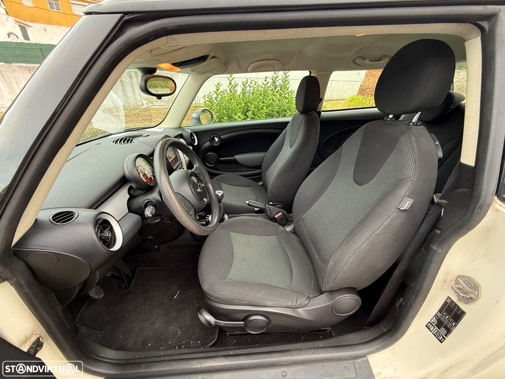 MINI 3 Portas Cooper D - 8