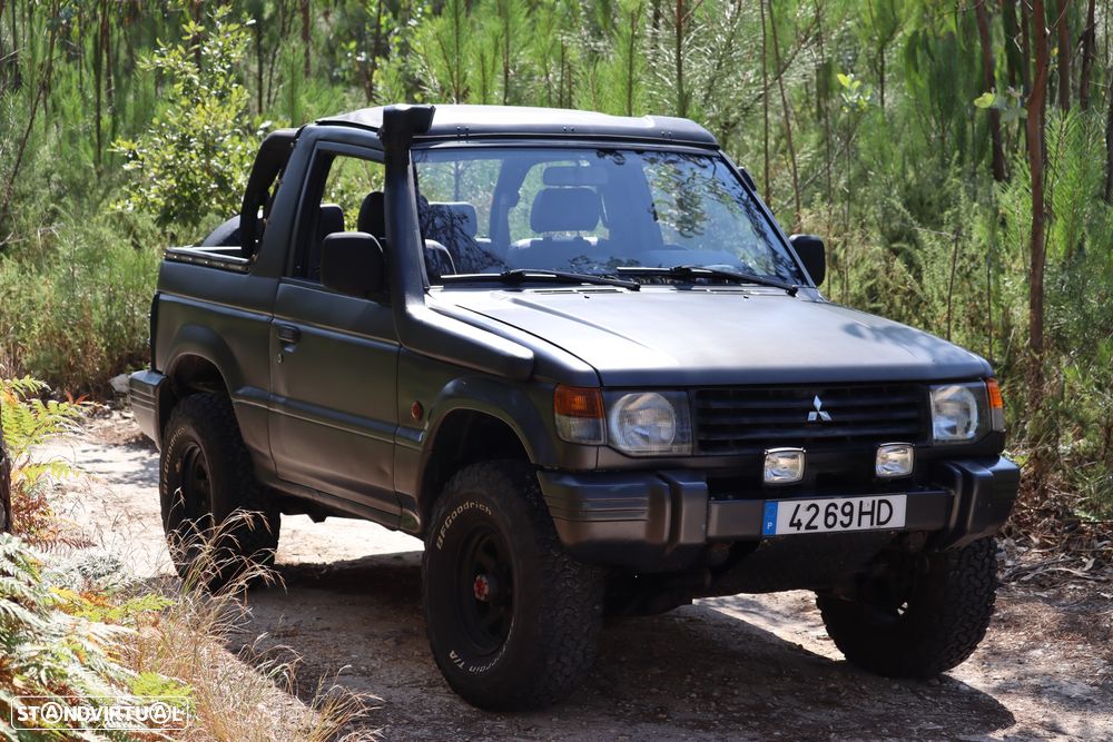 Mitsubishi Pajero - 1