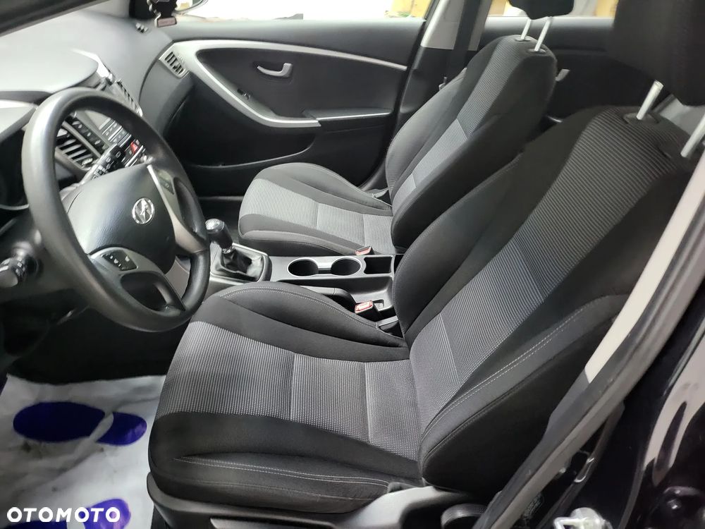 Hyundai i30 1.6 CRDi Premium - 6
