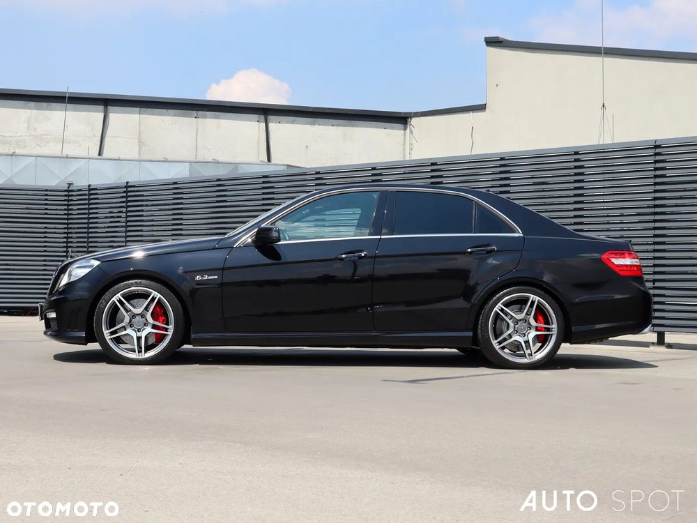 Mercedes-Benz Klasa E 63 AMG AMG Speedshift 7G-MCT - 2