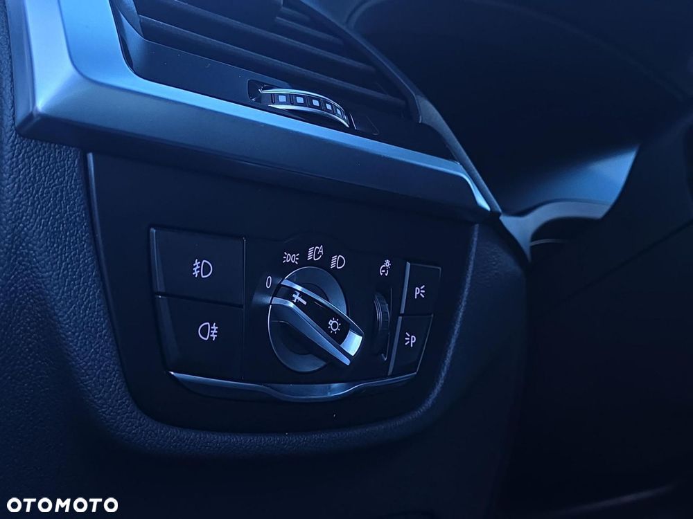 BMW X3 sDrive18d - 17