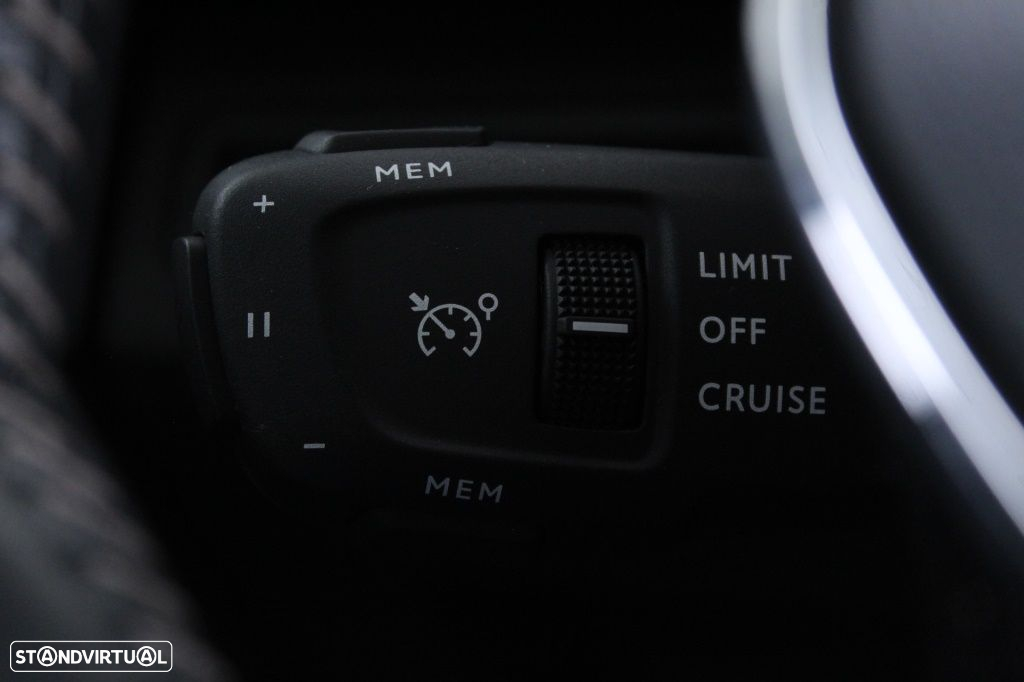 Peugeot 5008 1.5 BlueHDi Allure Pack EAT8 - 26
