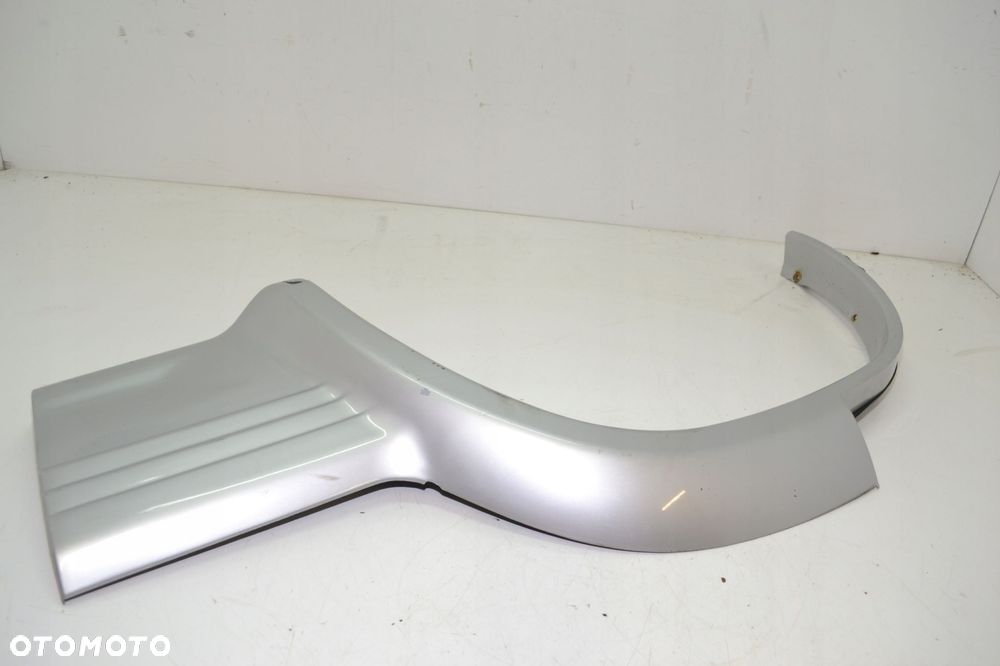 LISTWA NAKŁADKA BŁOTNIKA LEWY TYŁ MITSUBISHI PAJERO II MB679795 - 1