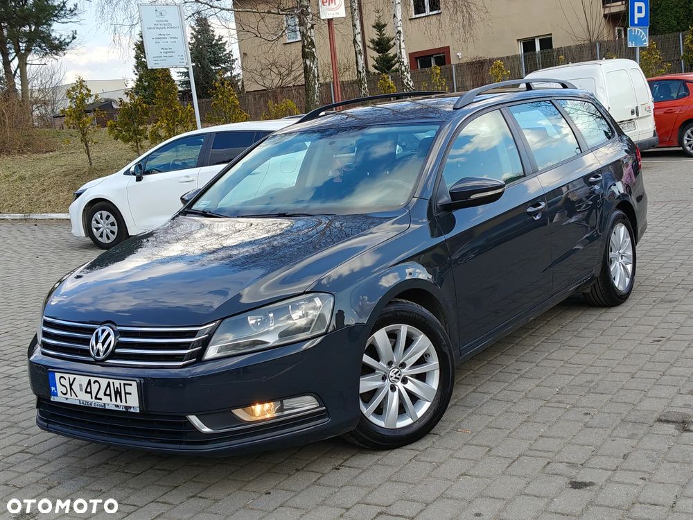 Volkswagen Passat 1.6 TDI Comfortline - 1