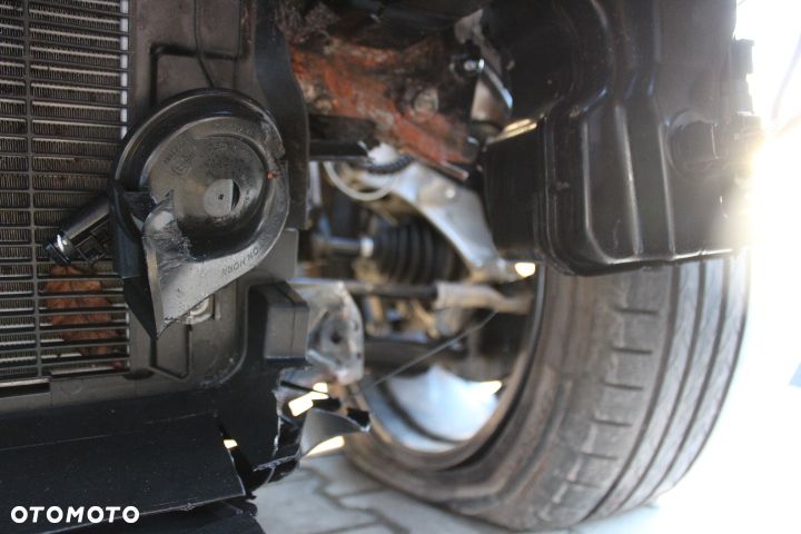 Ford Explorer Dual-Elektromotor Extend Range AWD 79kWh Premium - 17