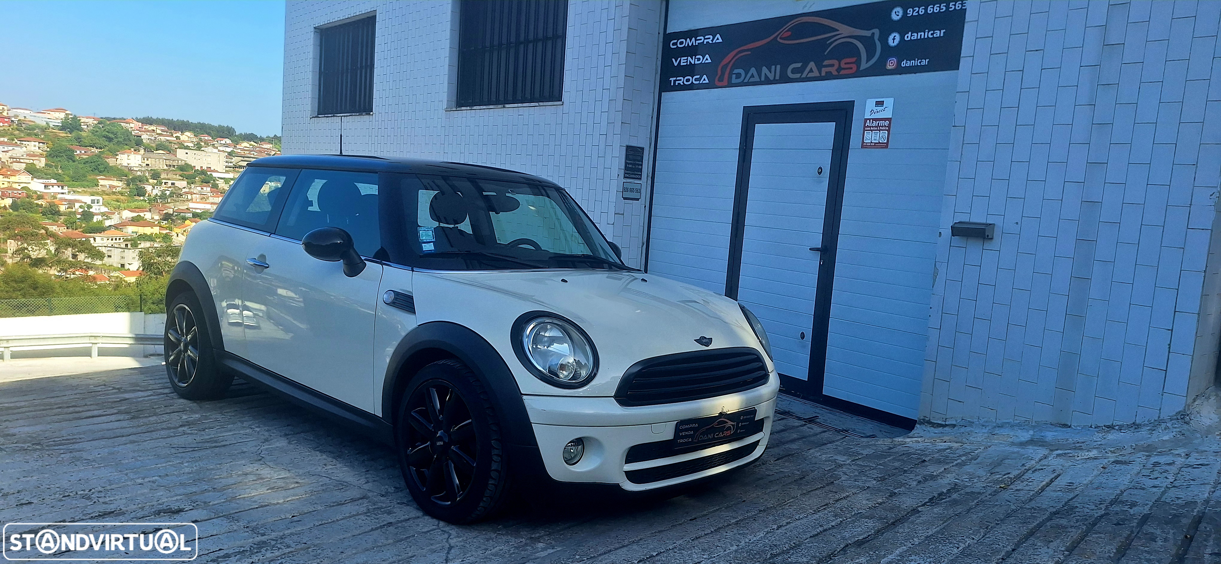 MINI 3 Portas Cooper D - 2