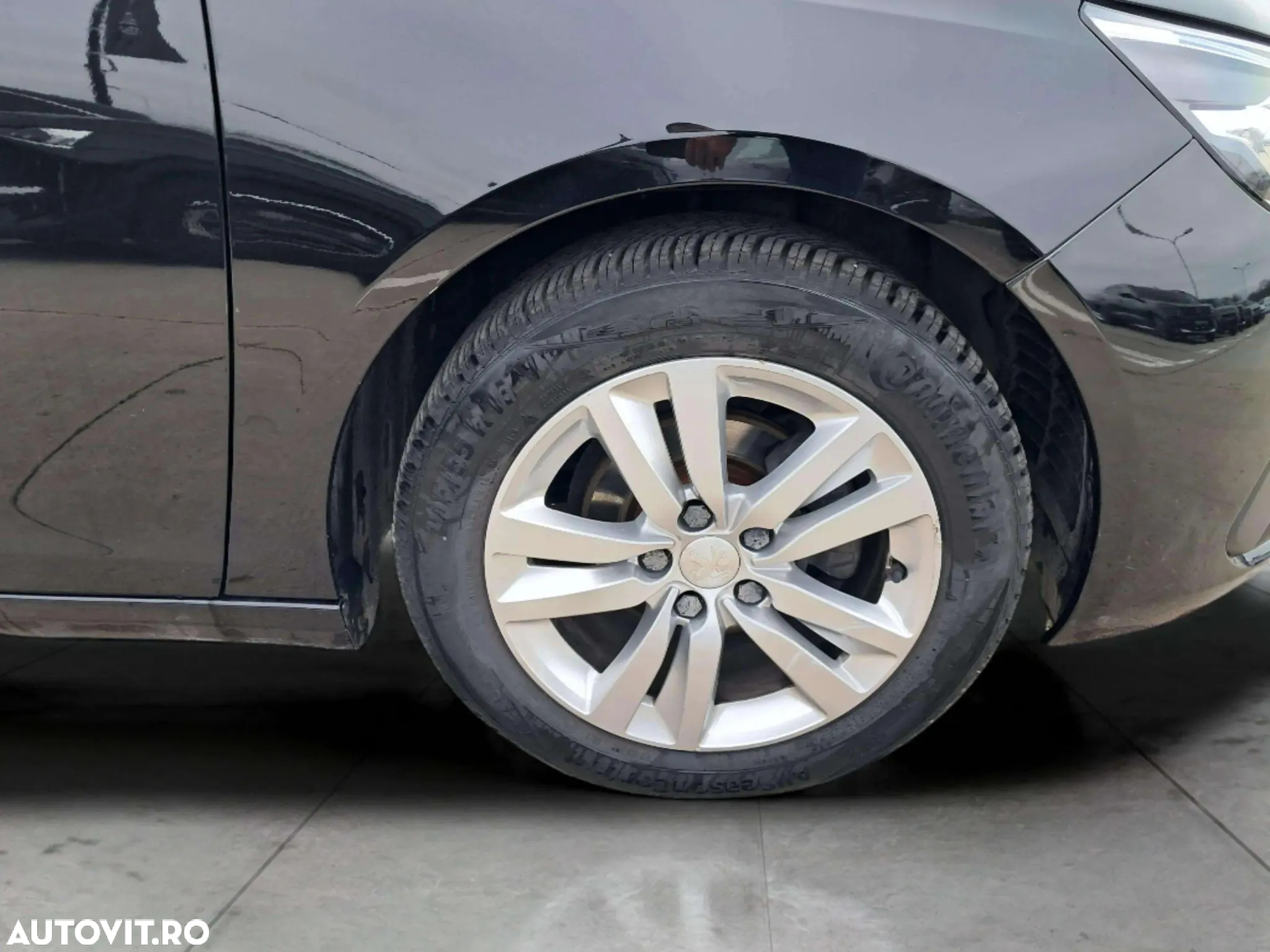 Peugeot 308 1.2 L PureTech Turbo Active - 23
