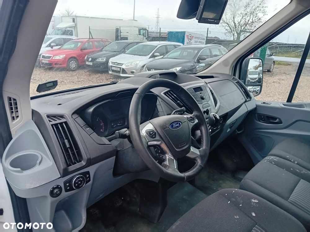 Ford Transit - 16