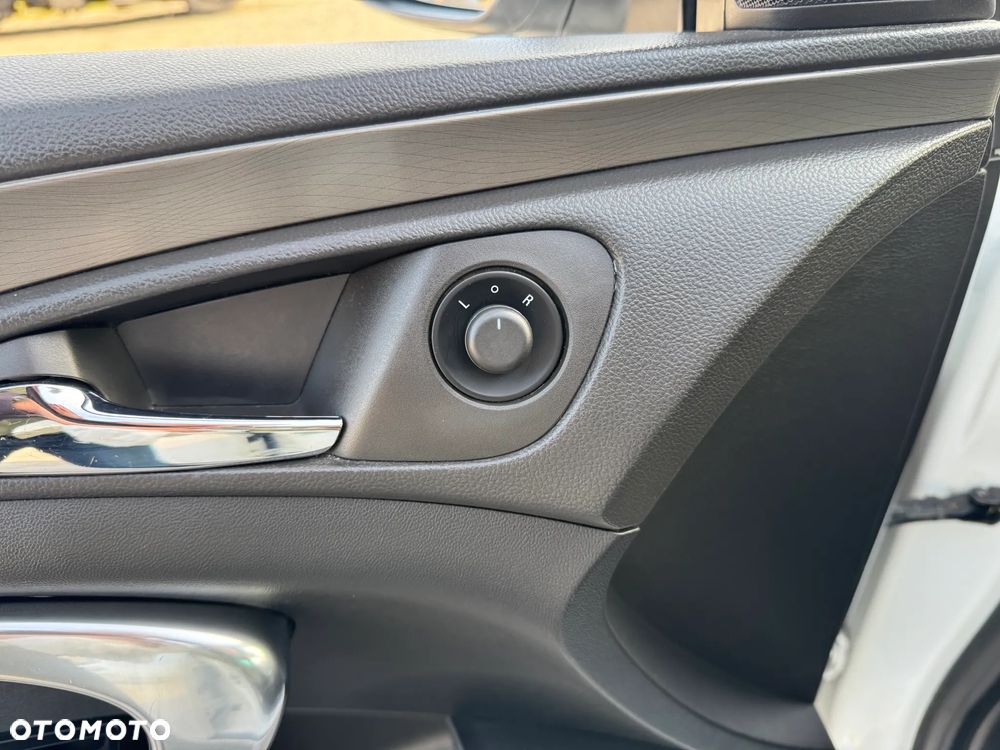 Opel Insignia 2.0 CDTI Design Edition - 22